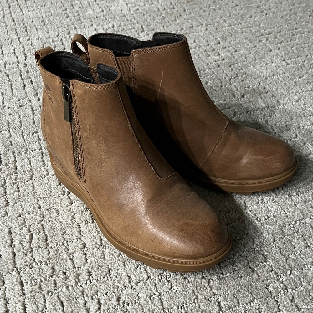 Sorel Tan Leather Ankle Boots with Zipper
